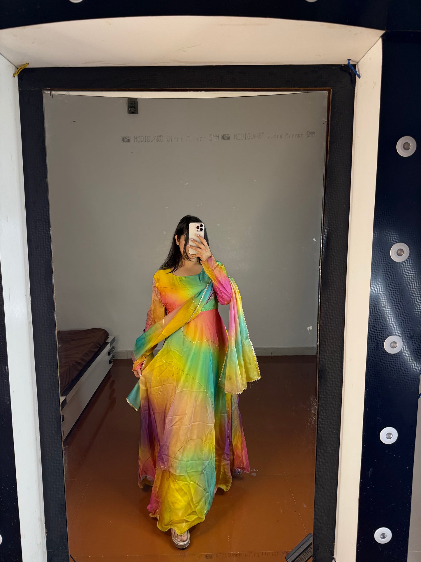 Multicolor suit.