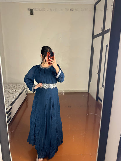 Blue gown with tube light belt