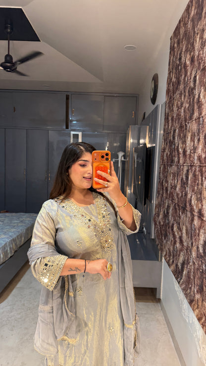 Aaina Kurta set
