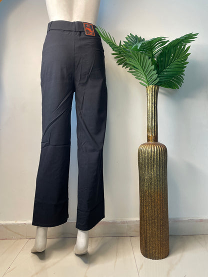 Ankle length pant with belt ( straight fit)