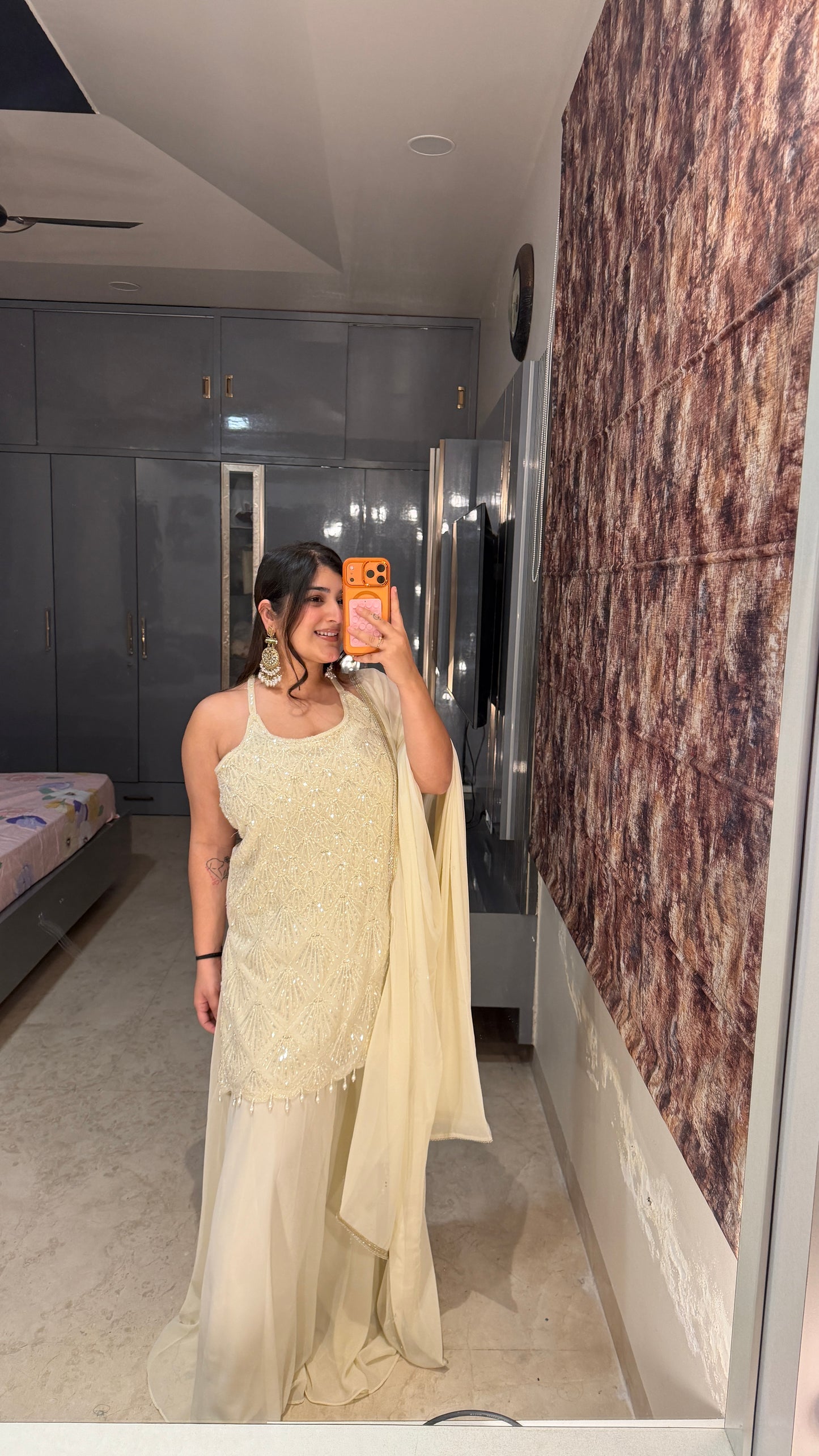 Zarina outfit