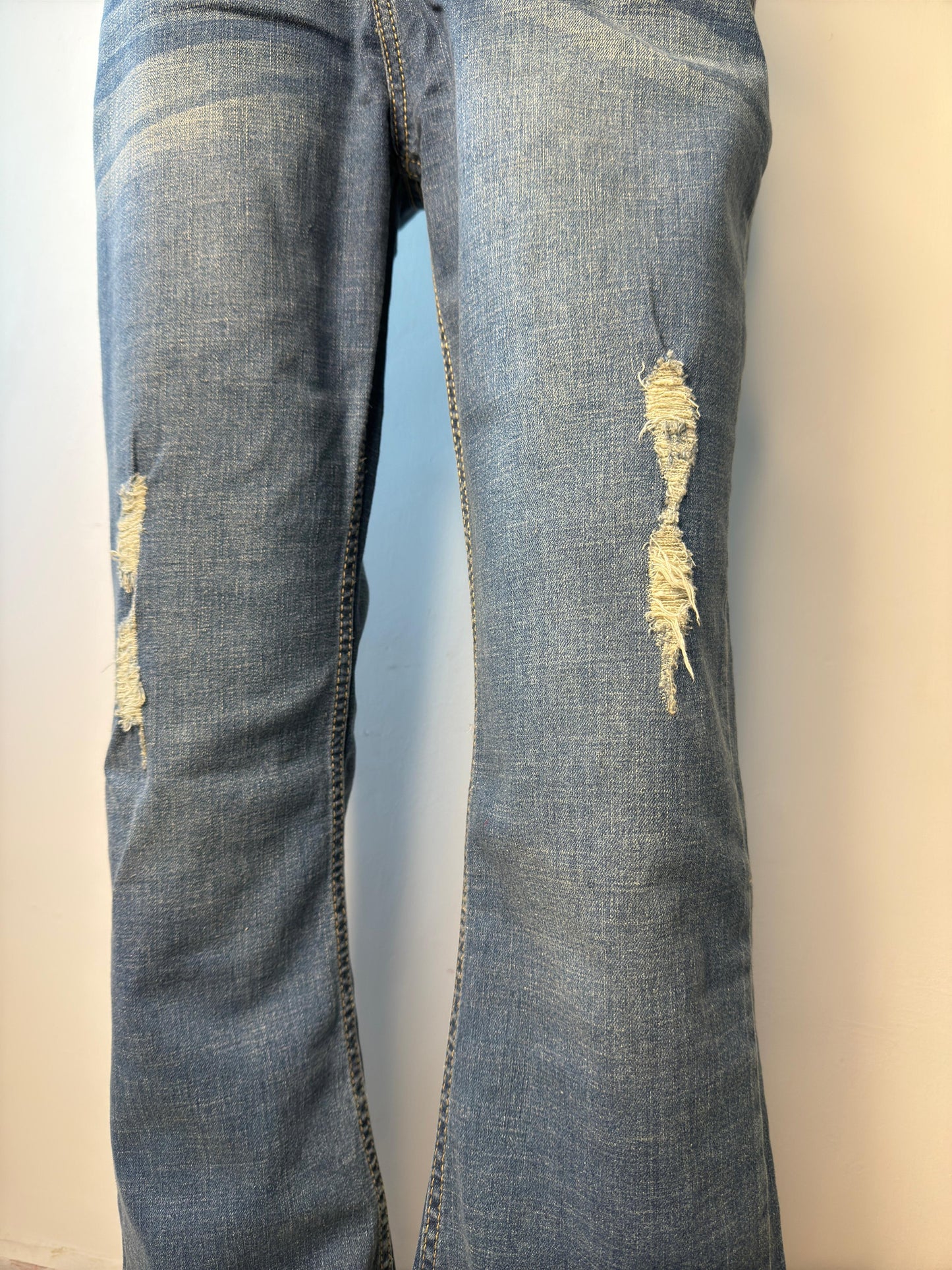 Blue bootcut jeans 986 color tint