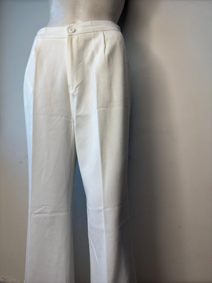 White bellbottom rte038