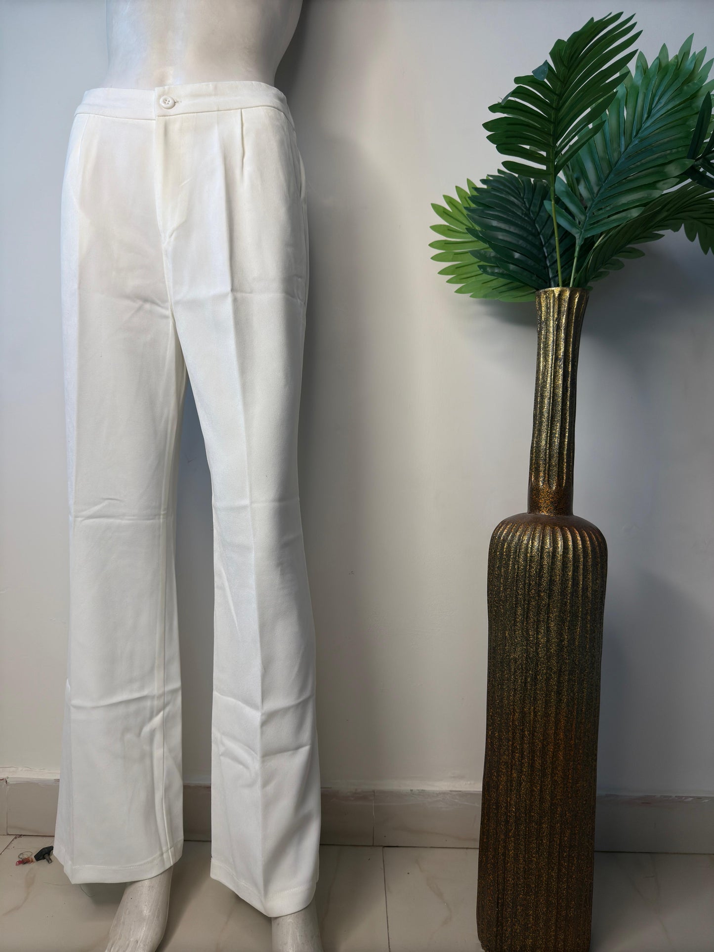 White bellbottom rte038