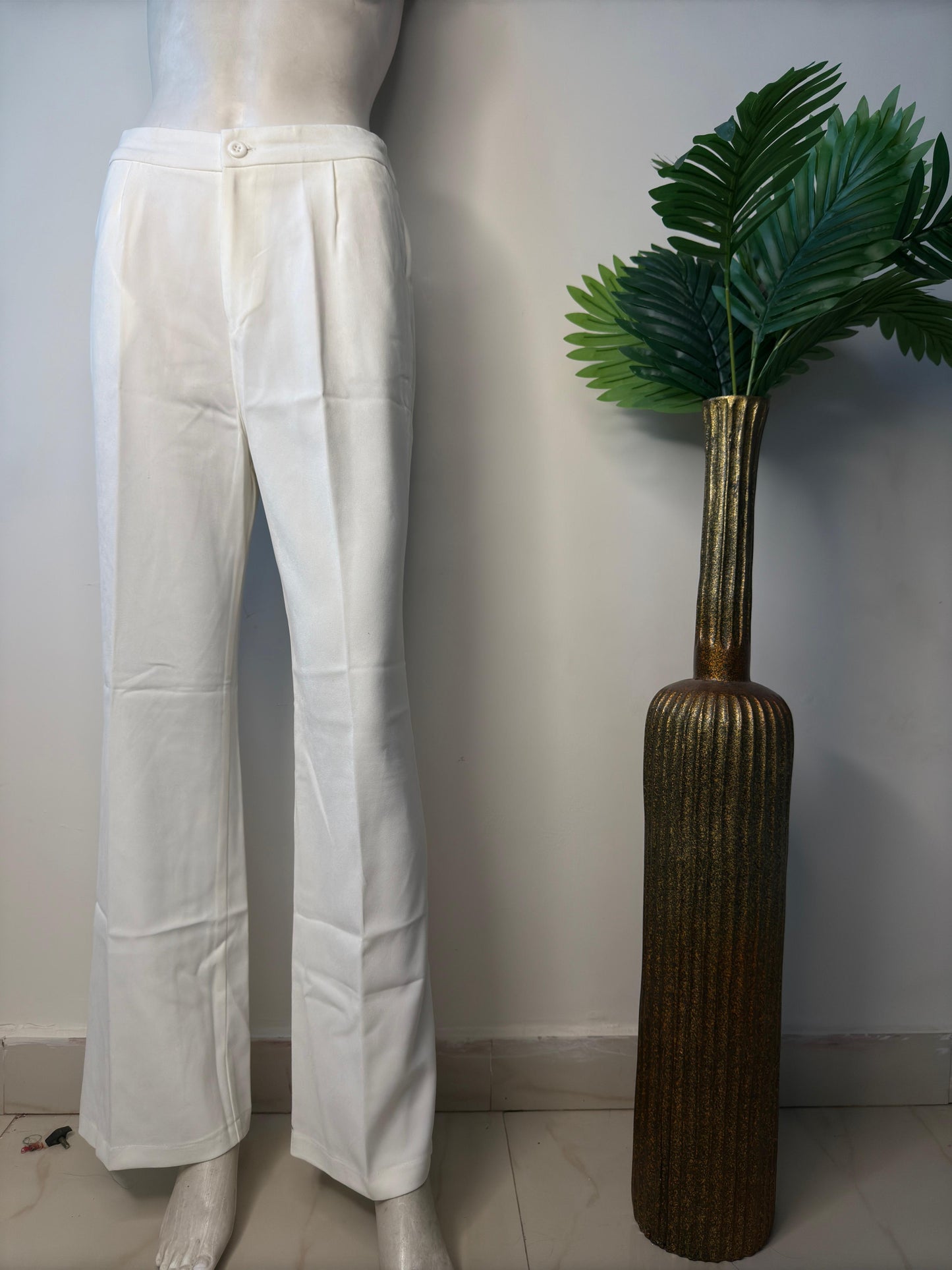 White bellbottom rte038